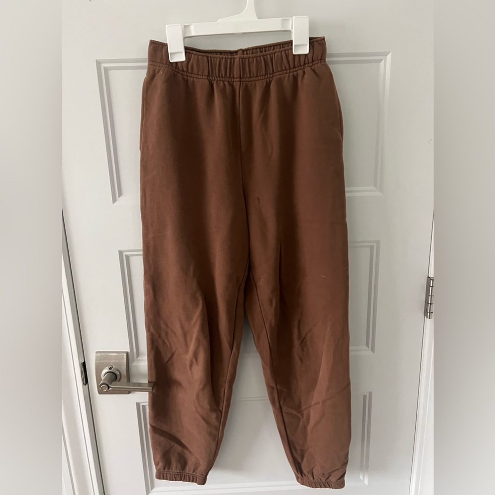 American eagle brown sweatpants, size small.